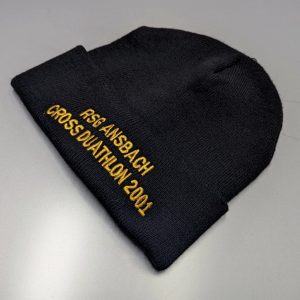 Bestickte Mütze